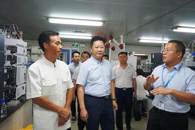 广东省委统战部副部长、省工商联党组书记雷彪一行莅临我司调研